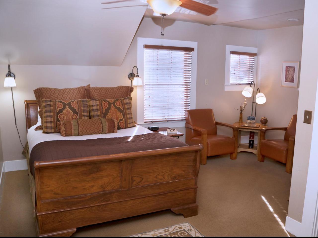 Lara House Bed And Breakfast Бенд Экстерьер фото
